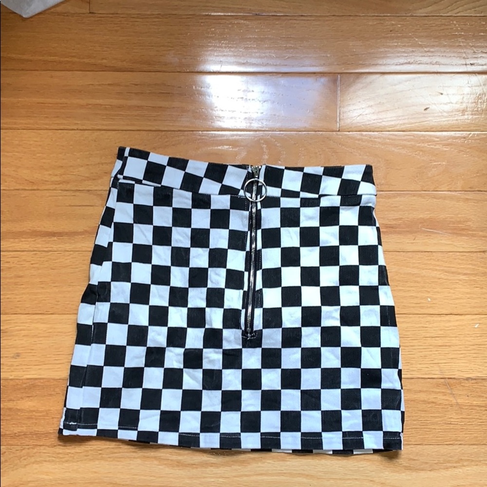 Checkered mini skirt